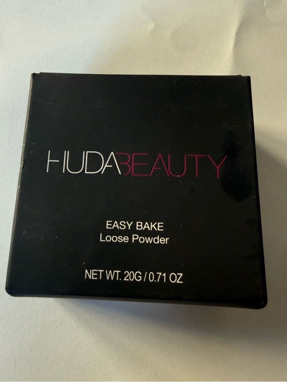 HUDA BEAUTY Easy Bake Loose Powder-Sugar Cookie
